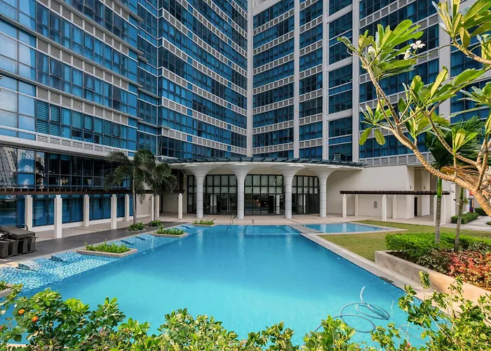 Apartment Bgc 2br Uptown Parksuites With Balcony And Bathtub *