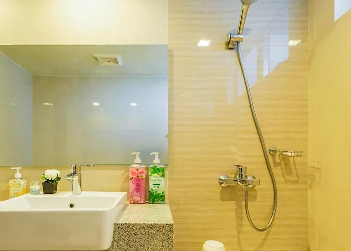 Bgc 2br Uptown Parksuites With Balcony And Bathtub Apartment Manila