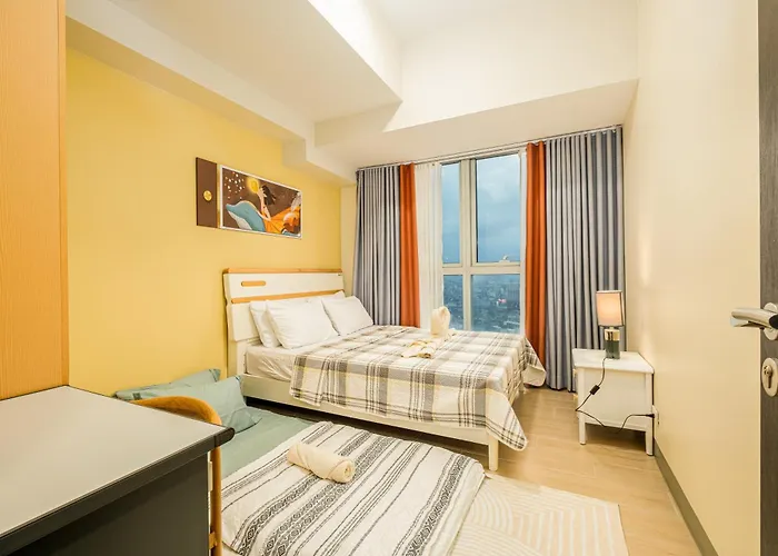 Apartment Bgc 2br Uptown Parksuites With Balcony And Bathtub *