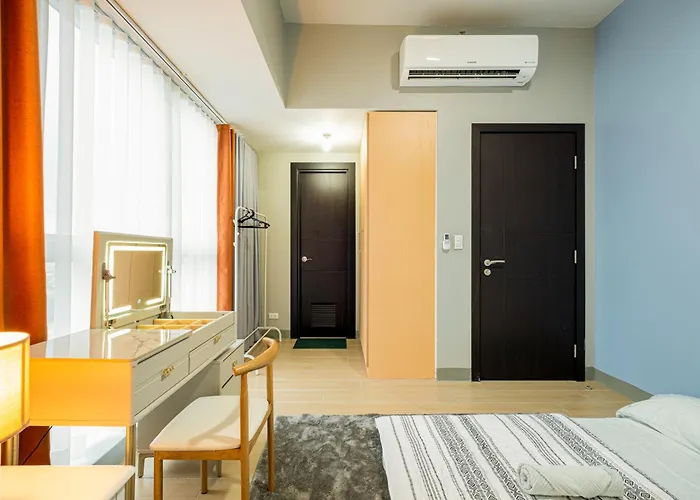 Bgc 2br Uptown Parksuites With Balcony And Bathtub Apartment *