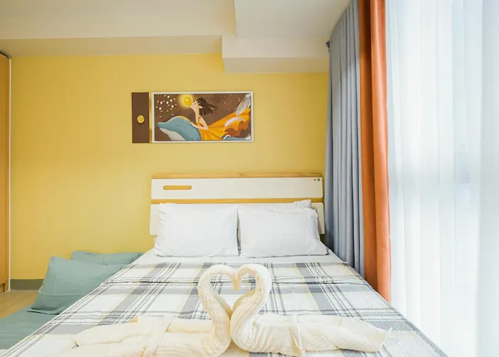 Bgc 2br Uptown Parksuites With Balcony And Bathtub Apartment