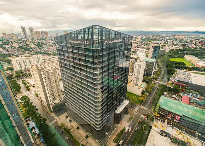 Bgc 2br Uptown Parksuites With Balcony And Bathtub Apartment *